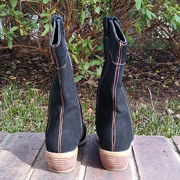 Black Suede Cowboy Boot Pull-on Small Heel Size 7 - Picture 3 of 6